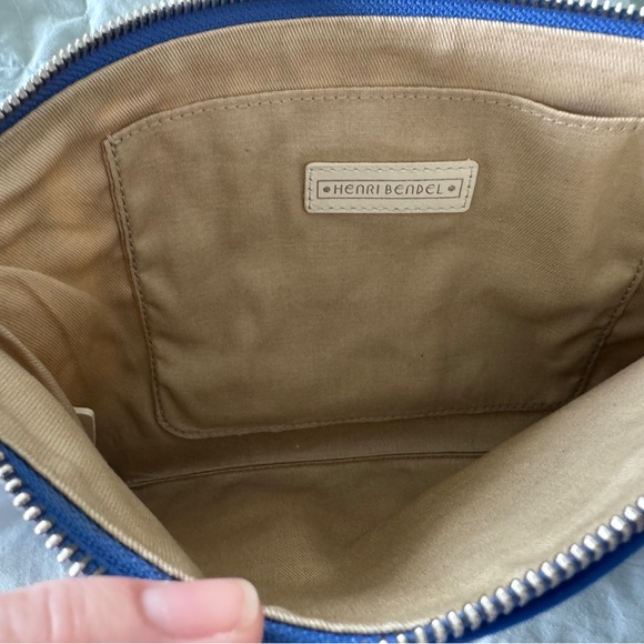 Henri Bendel striped beach pouch - Picture 6 of 7